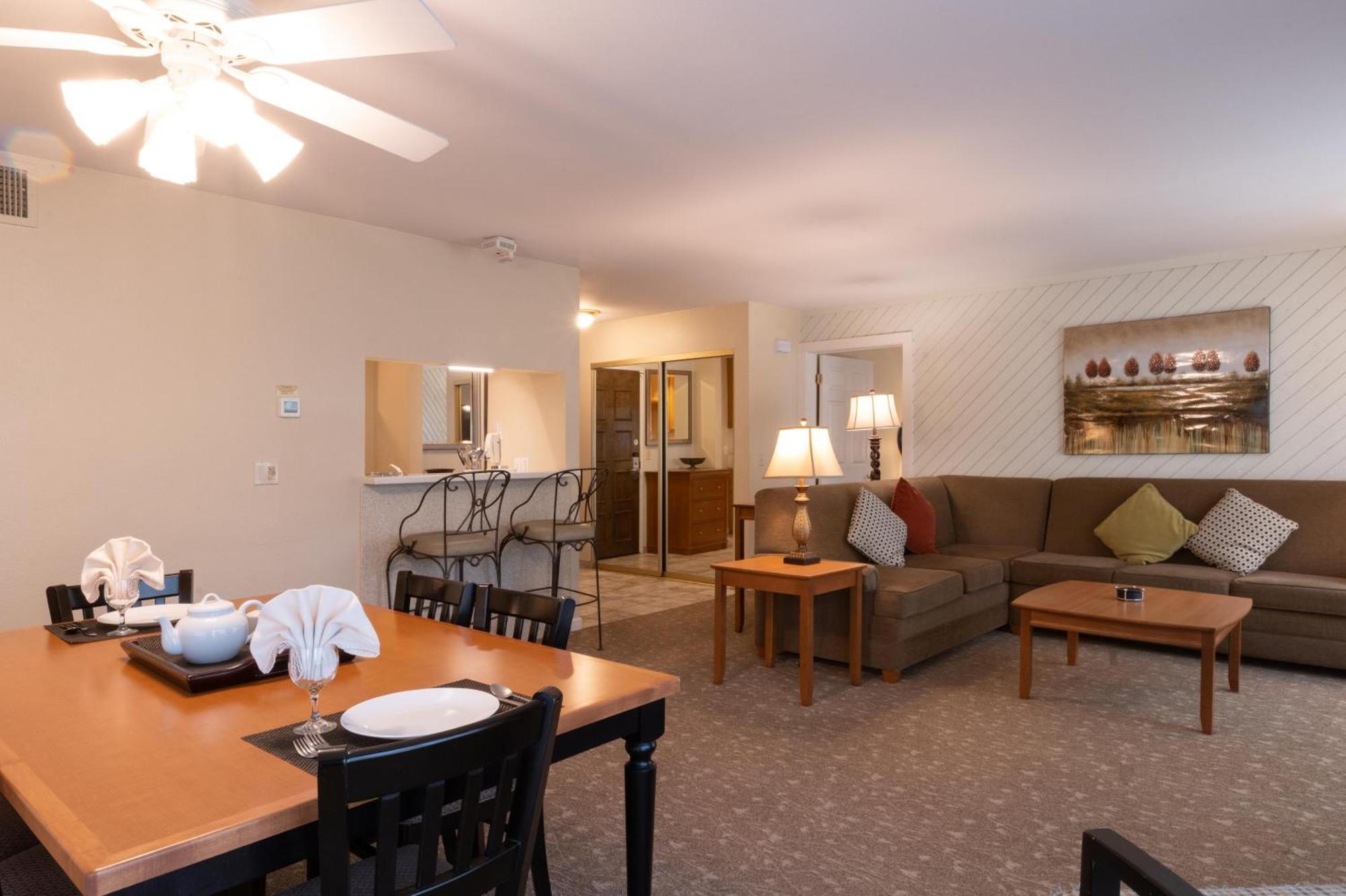 San Diego Country Estates Ramona Room photo